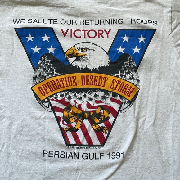 Vintage Women’s T-shirt 1991 size Medium - Made in USA - Picture 6 of 6